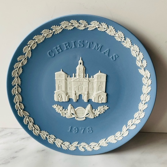 Vintage Wedgwood Jasperware Christmas Plate 1978, Horse Guards, Abbey - Picture 1 of 9